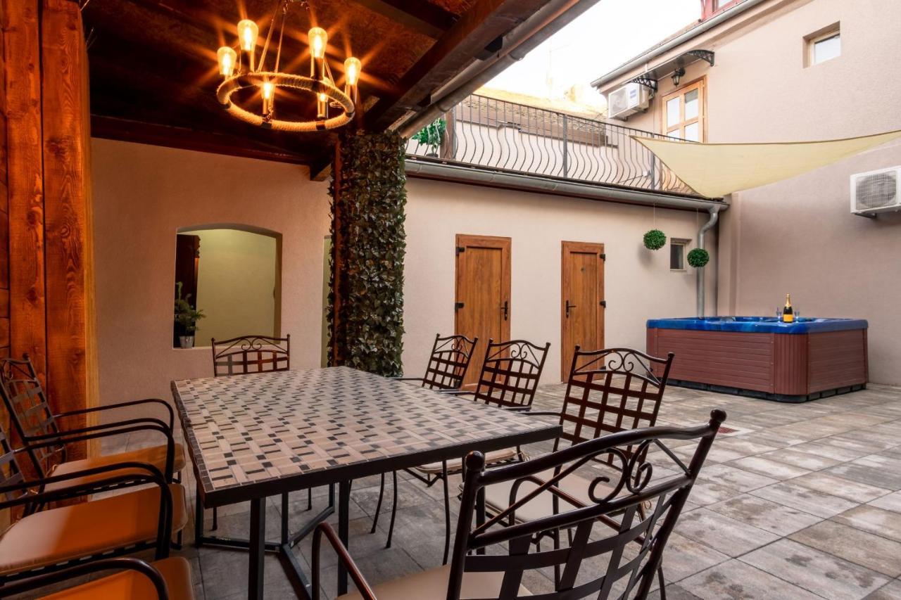 Апартаменты Zollus House Tvrda Осиек Экстерьер фото