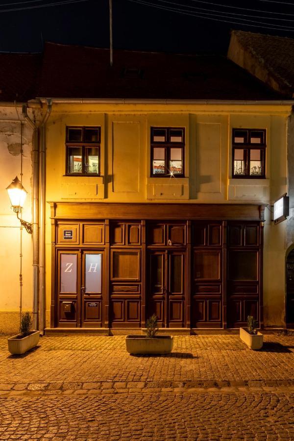 Апартаменты Zollus House Tvrda Осиек Экстерьер фото